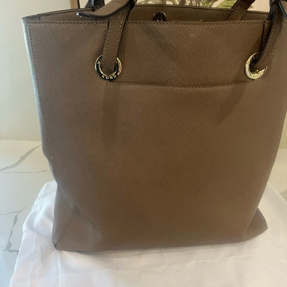 Michael Kors North south Saffiano leather tote bag beige color *see desc…